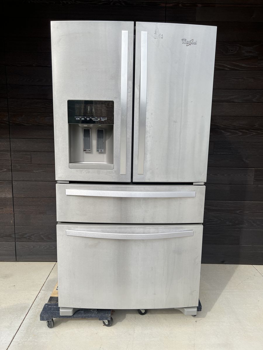 Whirlpool 25 cubic foot refrigerator Fridge WRX735SDBM