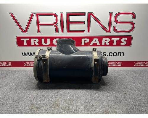 11" DIA AIR CLEANER 
24" OVERALL LENGTH 
7" INLET DIA
