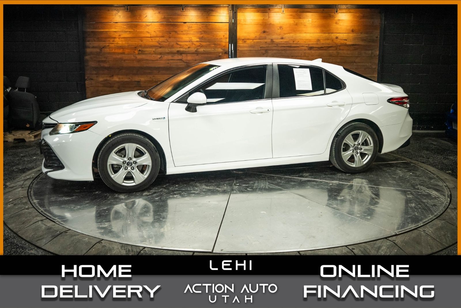 2019 Toyota Camry Hybrid LE
