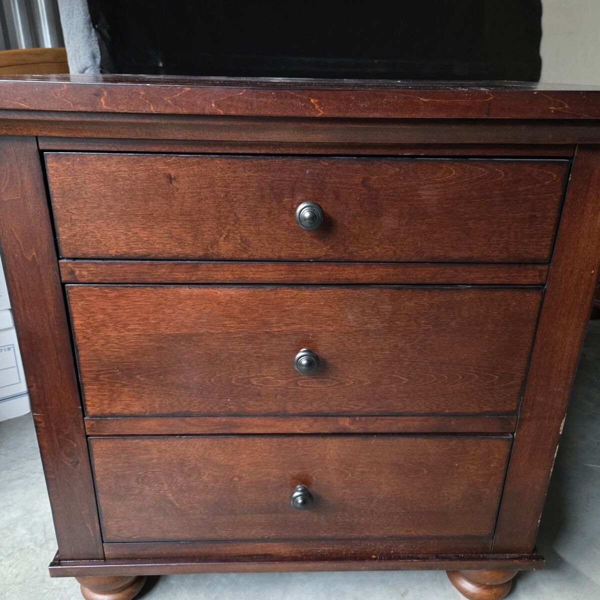 3' Dresser