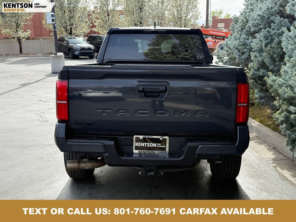 Main image 7
