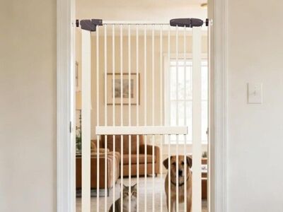 NEW Lumizone Pet Gate 61.02" Tall