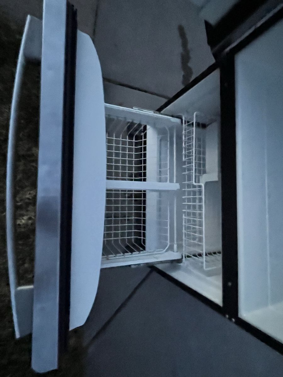 Main image 6
