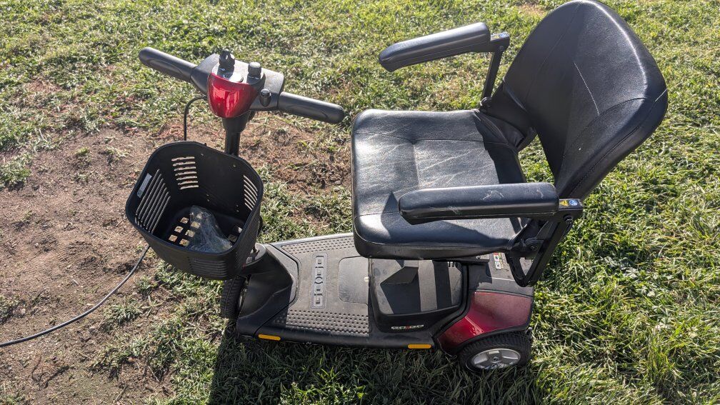 Gogo Elite Traveler Scooter