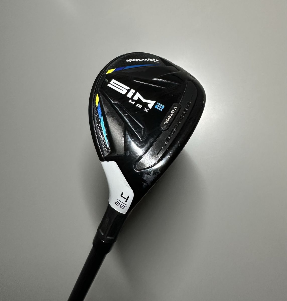 TaylorMade SIM2 MAX Rescue Hybrid 4H 22* Stiff Flex with Headcover
