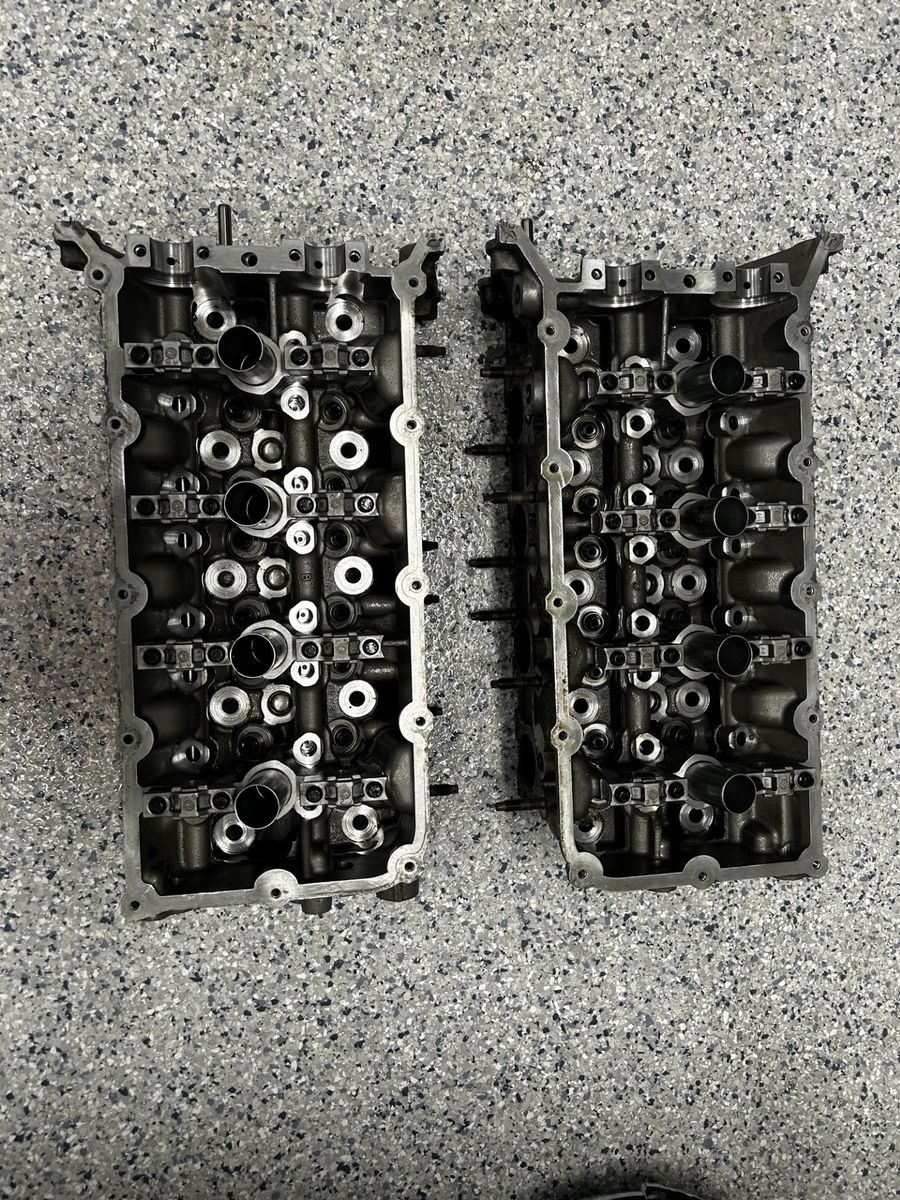 Mustanbg 2010 - 2014 Coyote Cylinder heads
