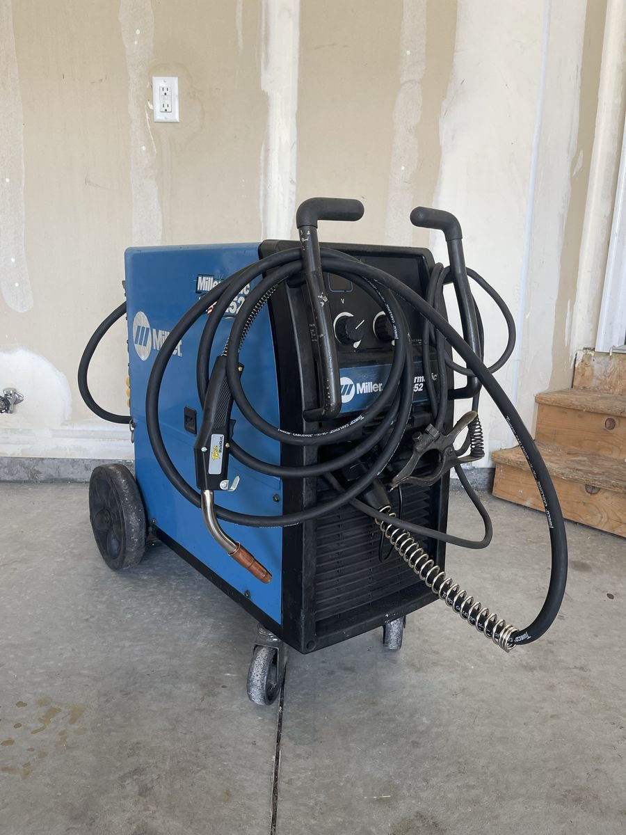 Miller Millermatic 252 MIG 