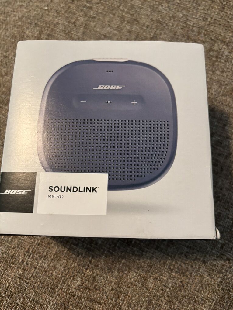 Brand New In Box Bose Sound Link Micro In Blue