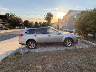 2014Subaru Outback 2.5i has a new transmission 100k or less on trans