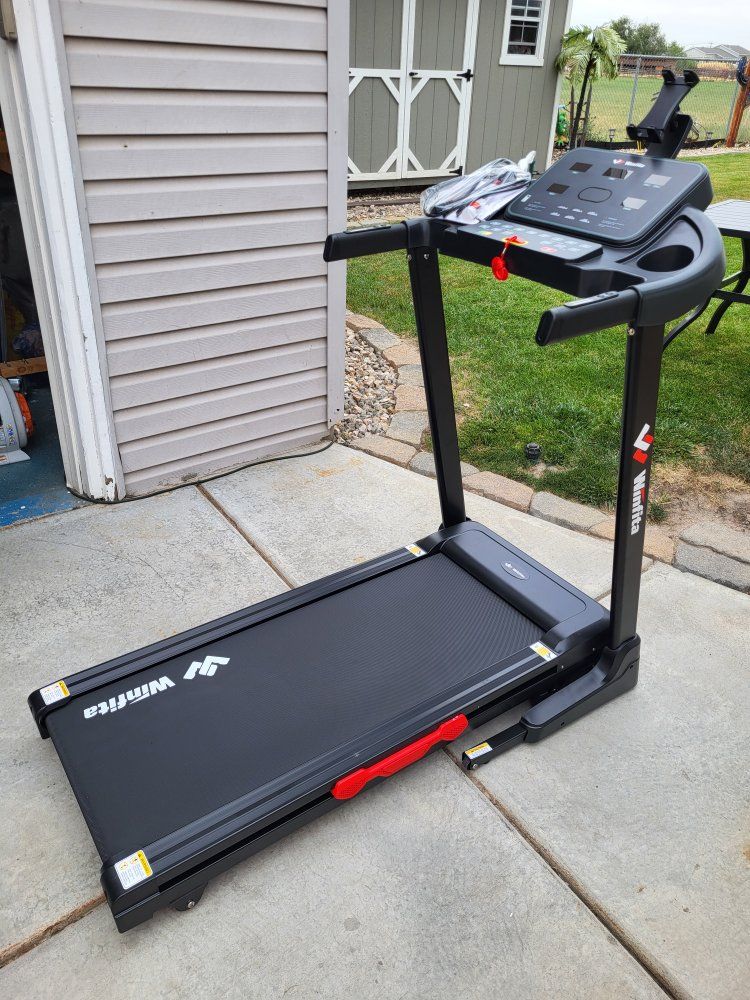 Winfita Folding Treadmill 3.5HP 
w/Manual Incline **