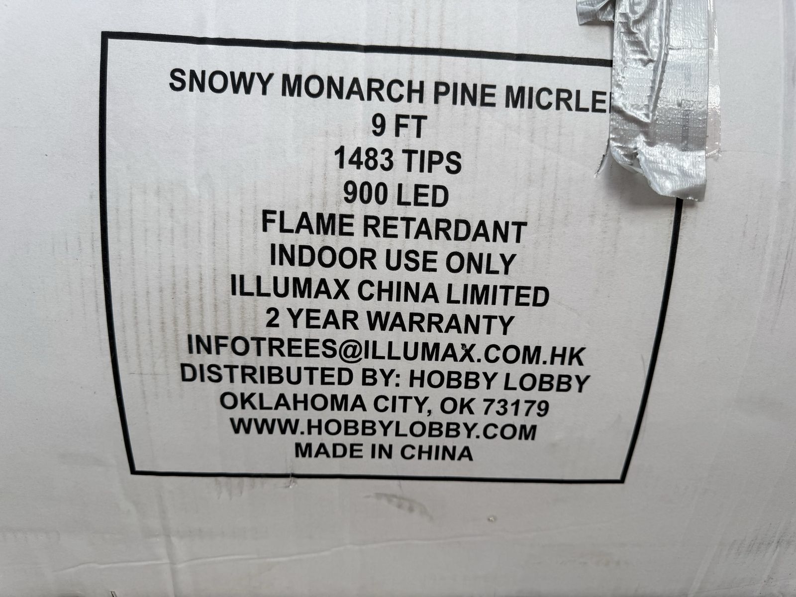 9 FT Snowy Monarch Pine Pre-Lit Artificial Christmas Tree - 900 LED Lights 1483 Tips