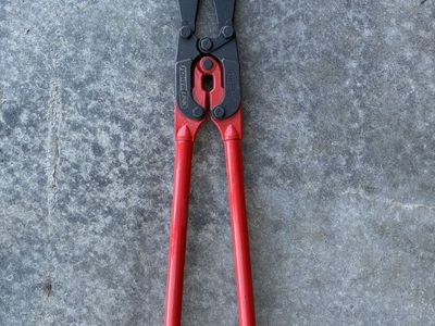 PowerLink bolt cutters