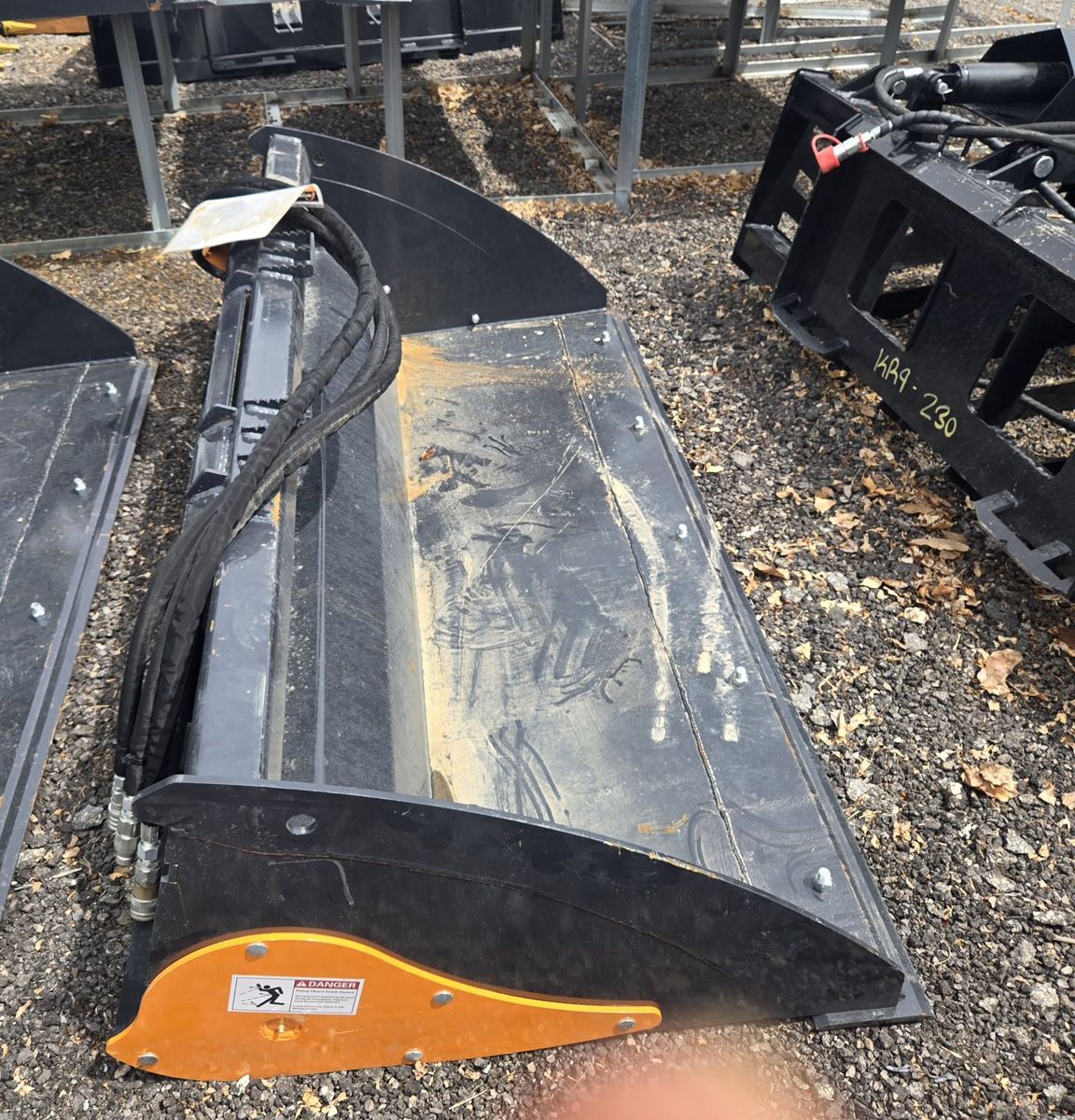 NEW Arteer Heavy Duty 78" Hydra Bucket (Skid Steer)