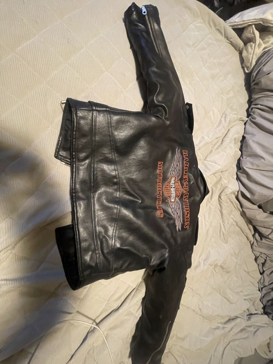 Use little kids Harley Davidson jacket