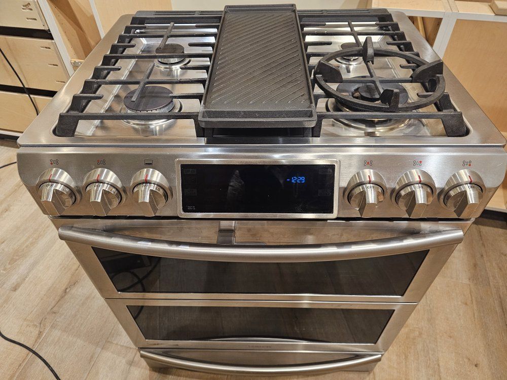 SAMSUNG RANGE CHEF COLLECTION