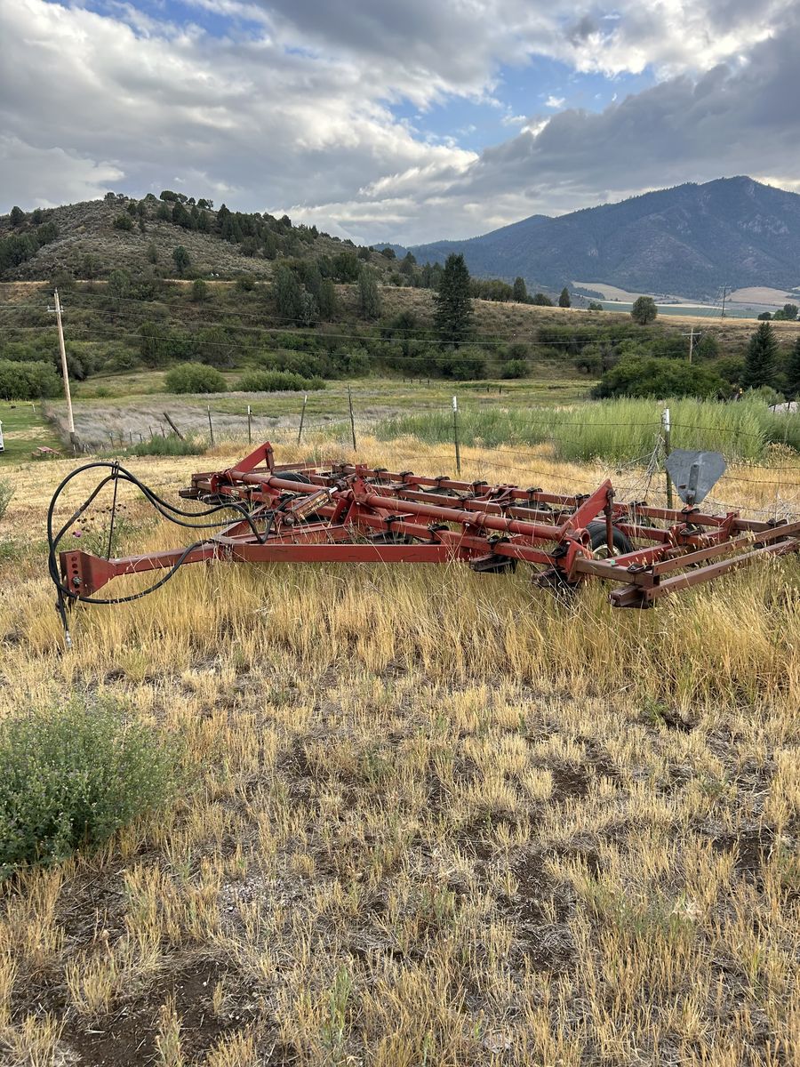 Heavy Duty Red Agricultural Farm Implement Tillage Tool Used