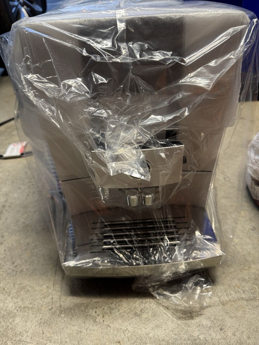 JURA Z-10 Diamond White Coffee Machine New