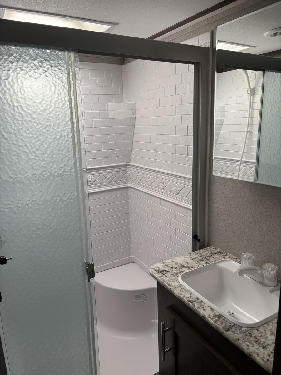 Main image 10