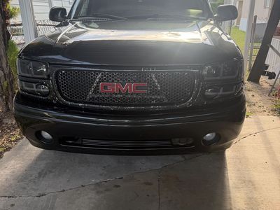 GMC Yukon denali 2003