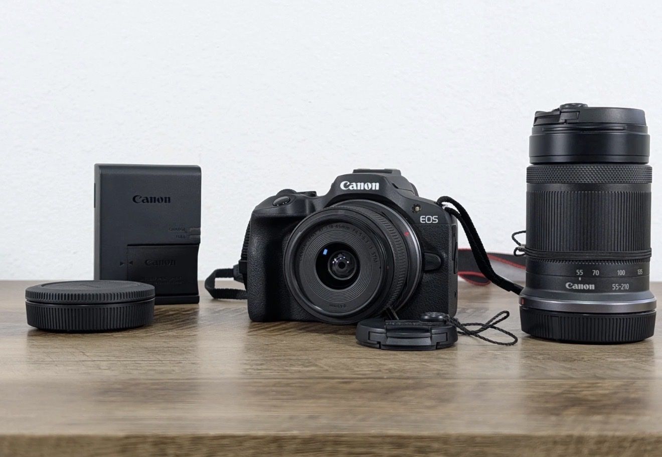 Canon r100 2 lenses