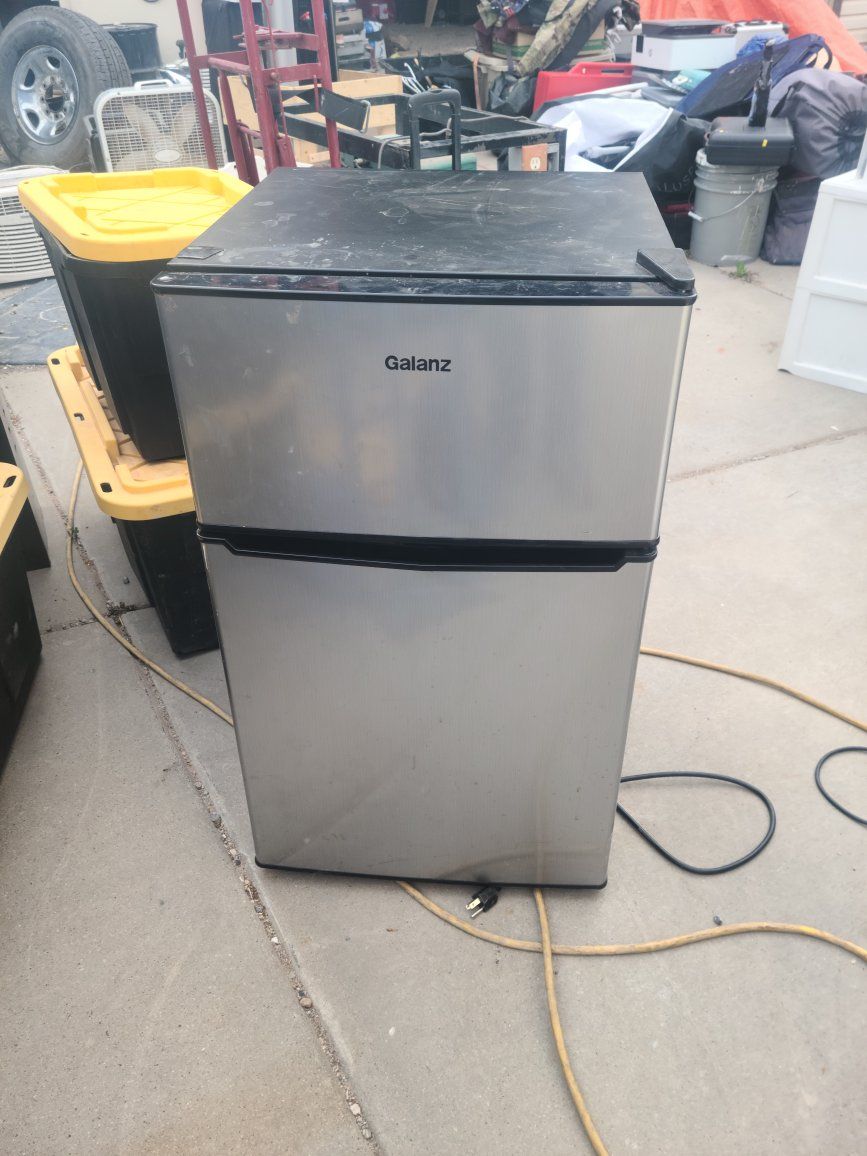 Mini Fridge