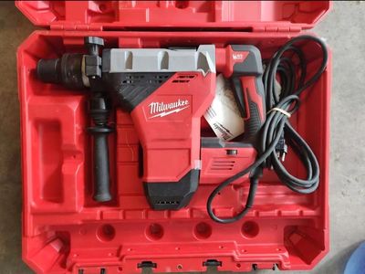 Milwaukee 5346-21 1-3/4" SDS-Max Rotary Hammer Drill with Case, 120V 15A