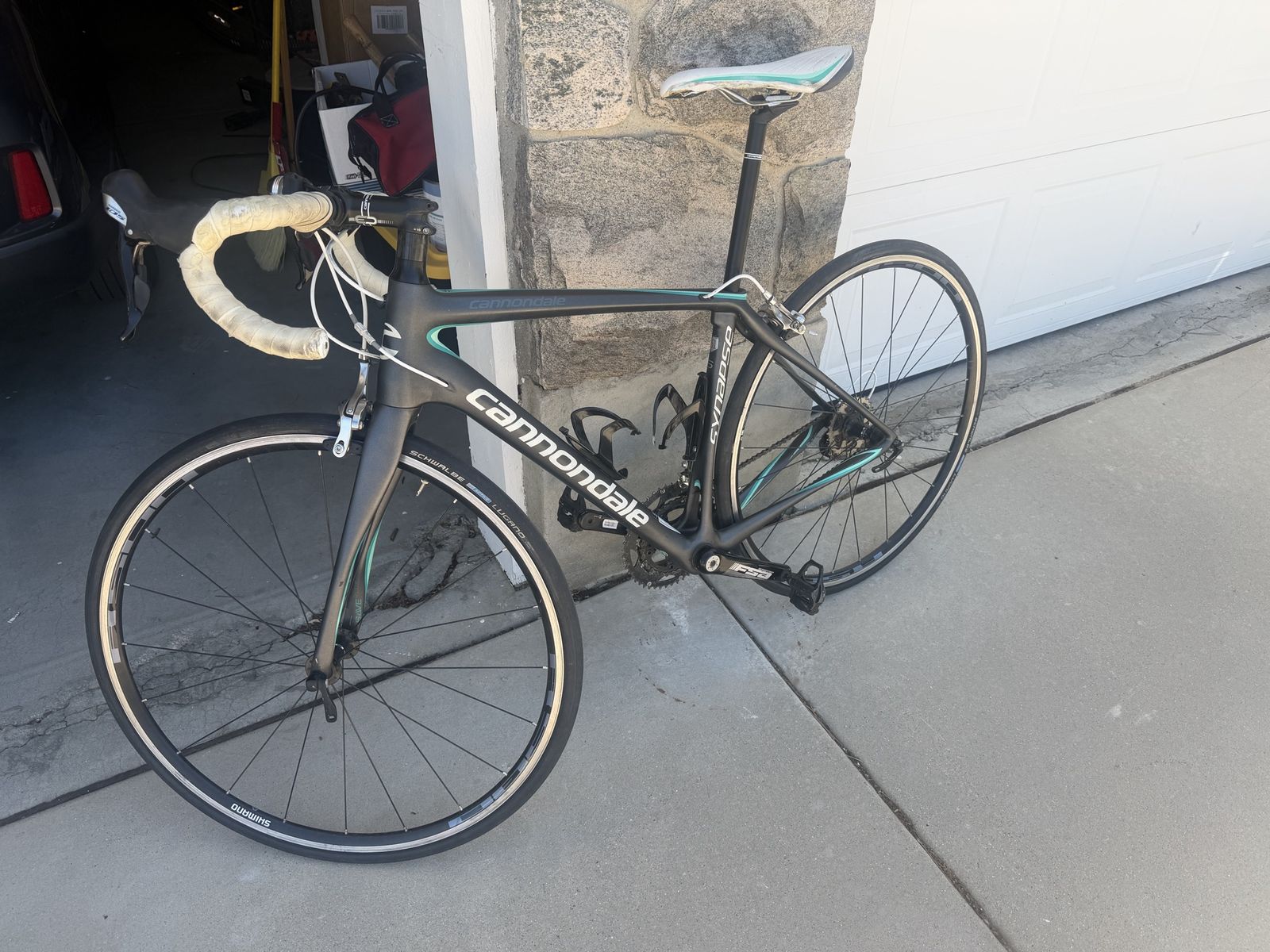 Cannondale synapse 51cm Road bike.