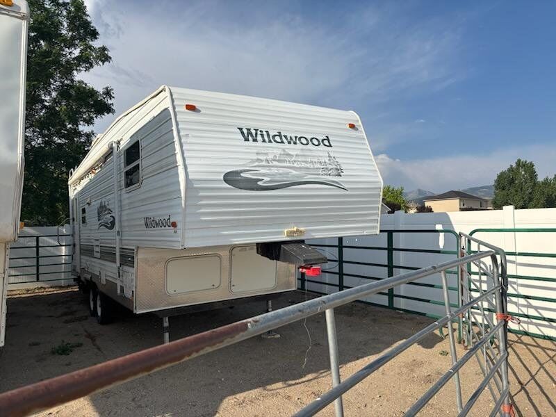 2004 Wildwood Fifth Wheel