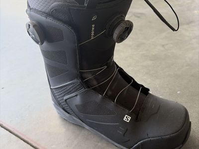 Salomon snowboarding boots