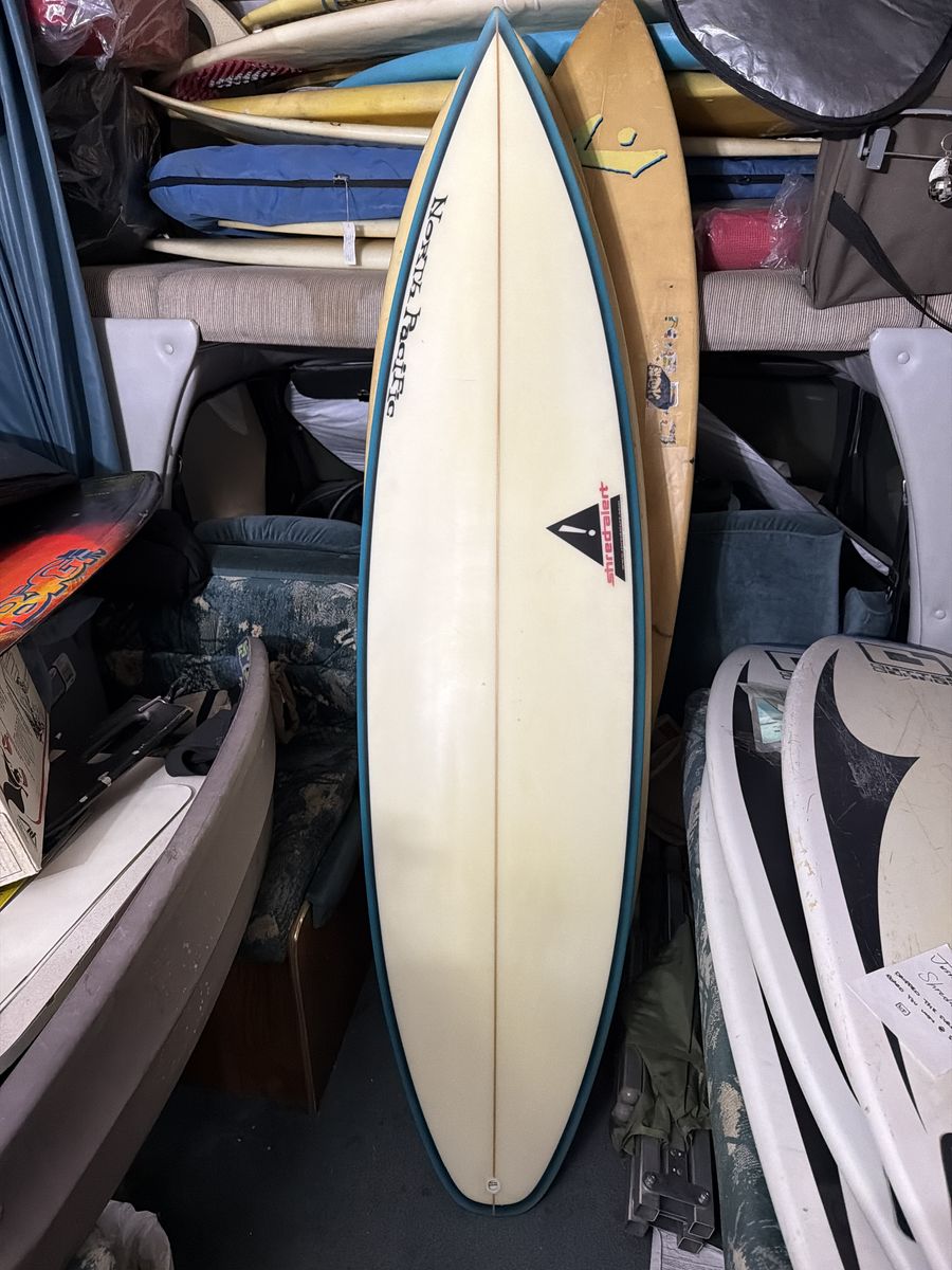 Brand new shred alert, 6'2" surfboard, 700.00 DAN TAYLOR SURF BOARD 400.00