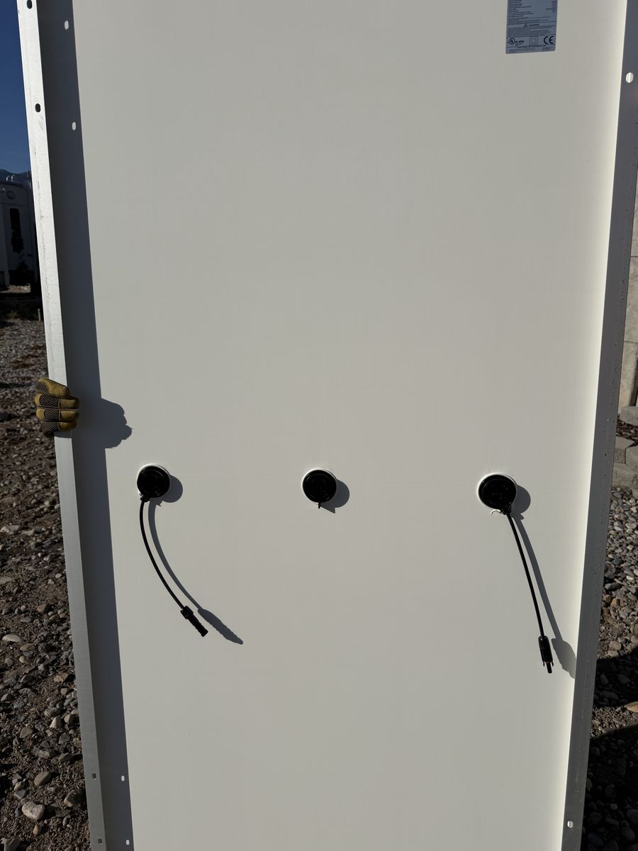 Main image 7