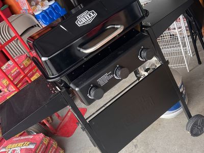 BBQ Grill w Tank
