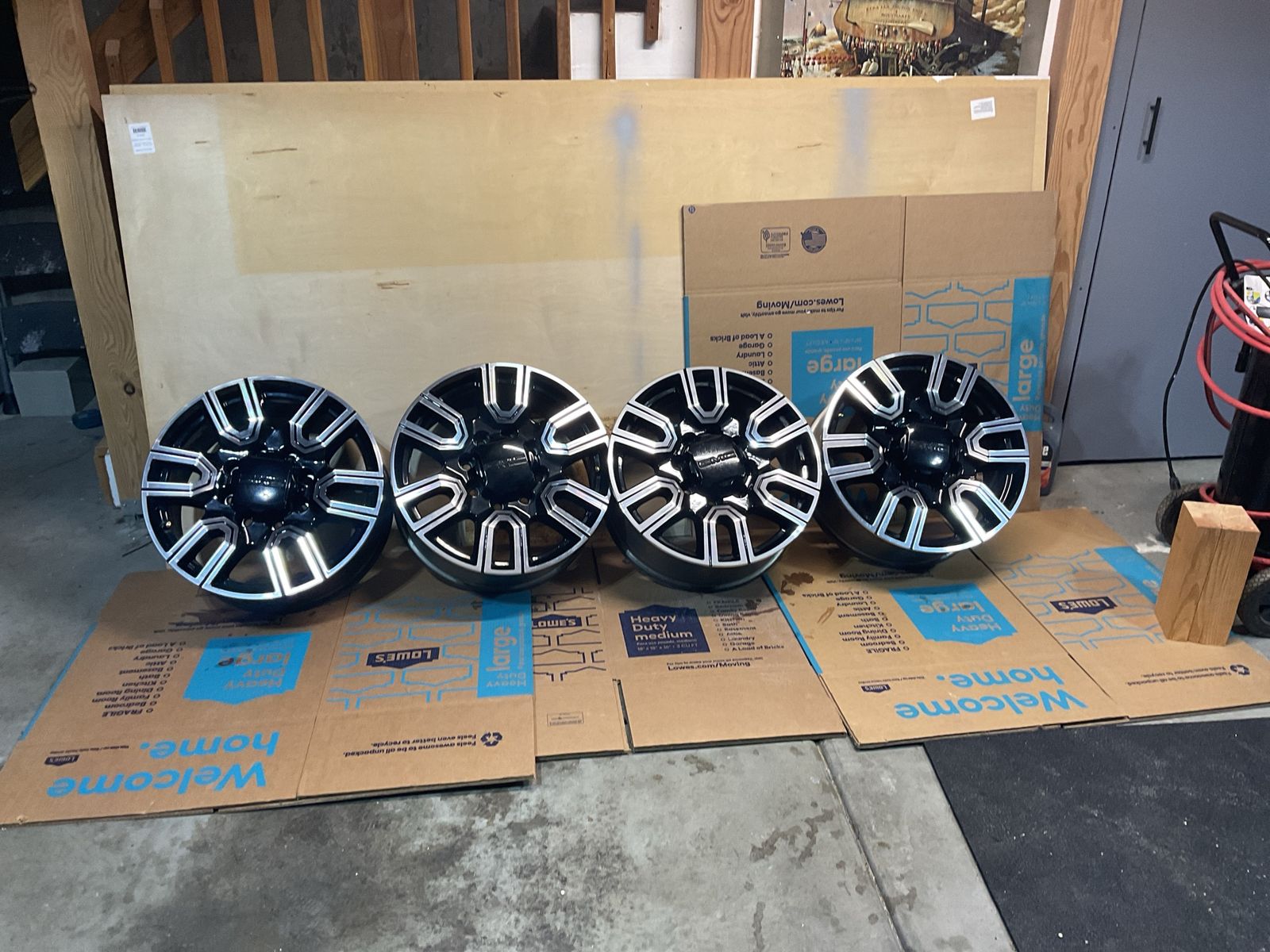 GMC Black and Machined Wheels - Set of 4