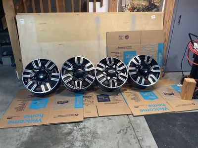 GMC Black and Machined Wheels - Set of 4