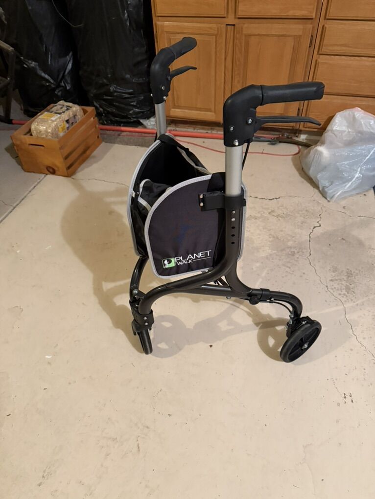 Planet Walk Premium 3 Wheel Walker