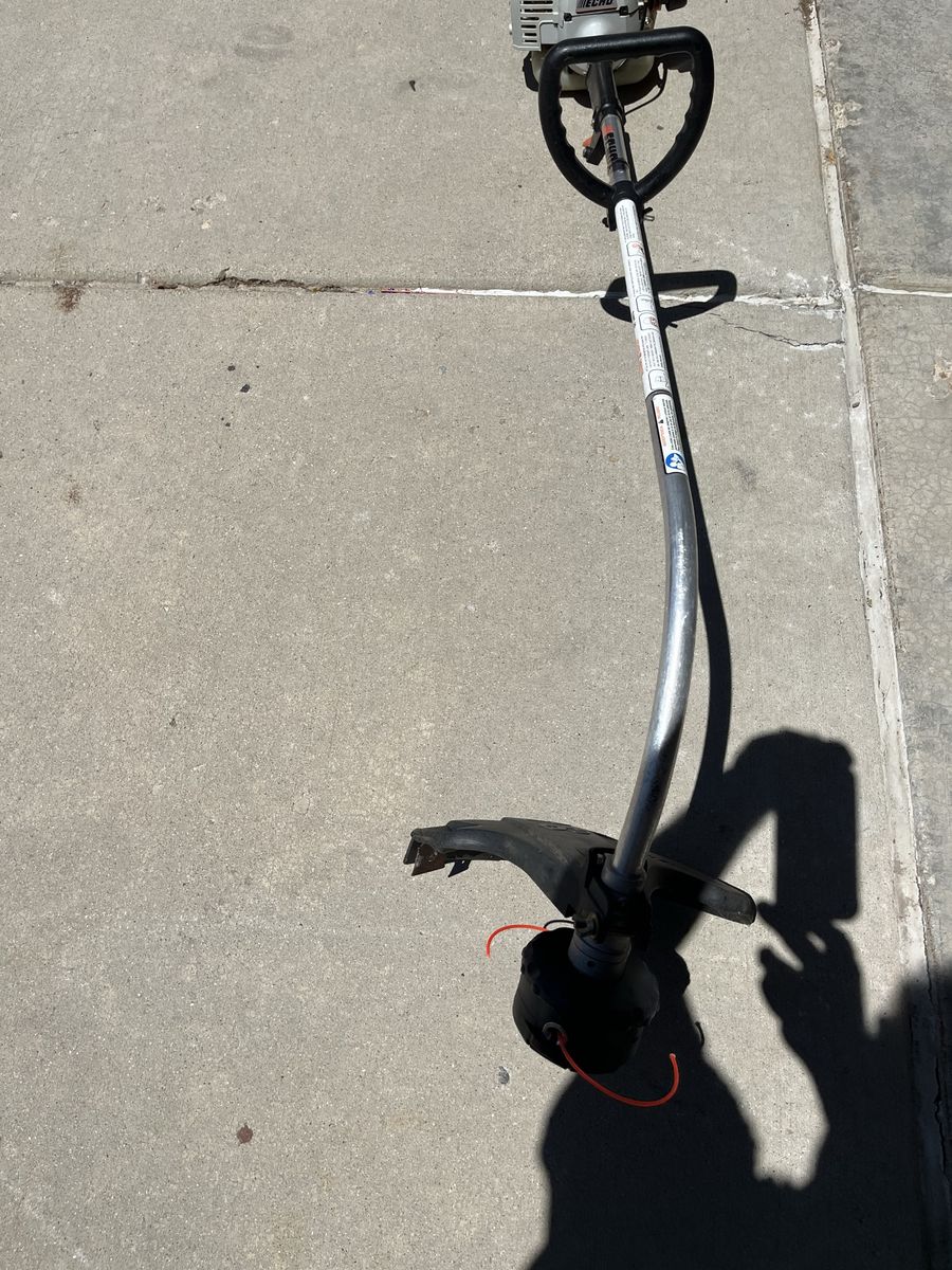 Echo Gt 200r  Gas-Powered curved  Shaft String Trimmer Weed Wacker not stihl husqvarna