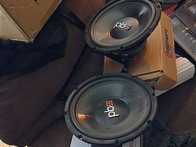 Power Acoustic 1900W 2-Ohm Stable Mosfet Car Power Amplifier - 2 12" power bass subs like new