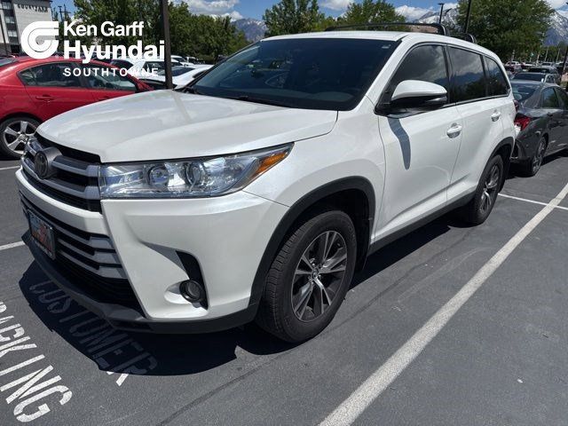 2019 Toyota Highlander LE Plus