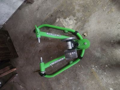 Kurt Kinetic Rd Machine Fluid Sttary Bike trainer