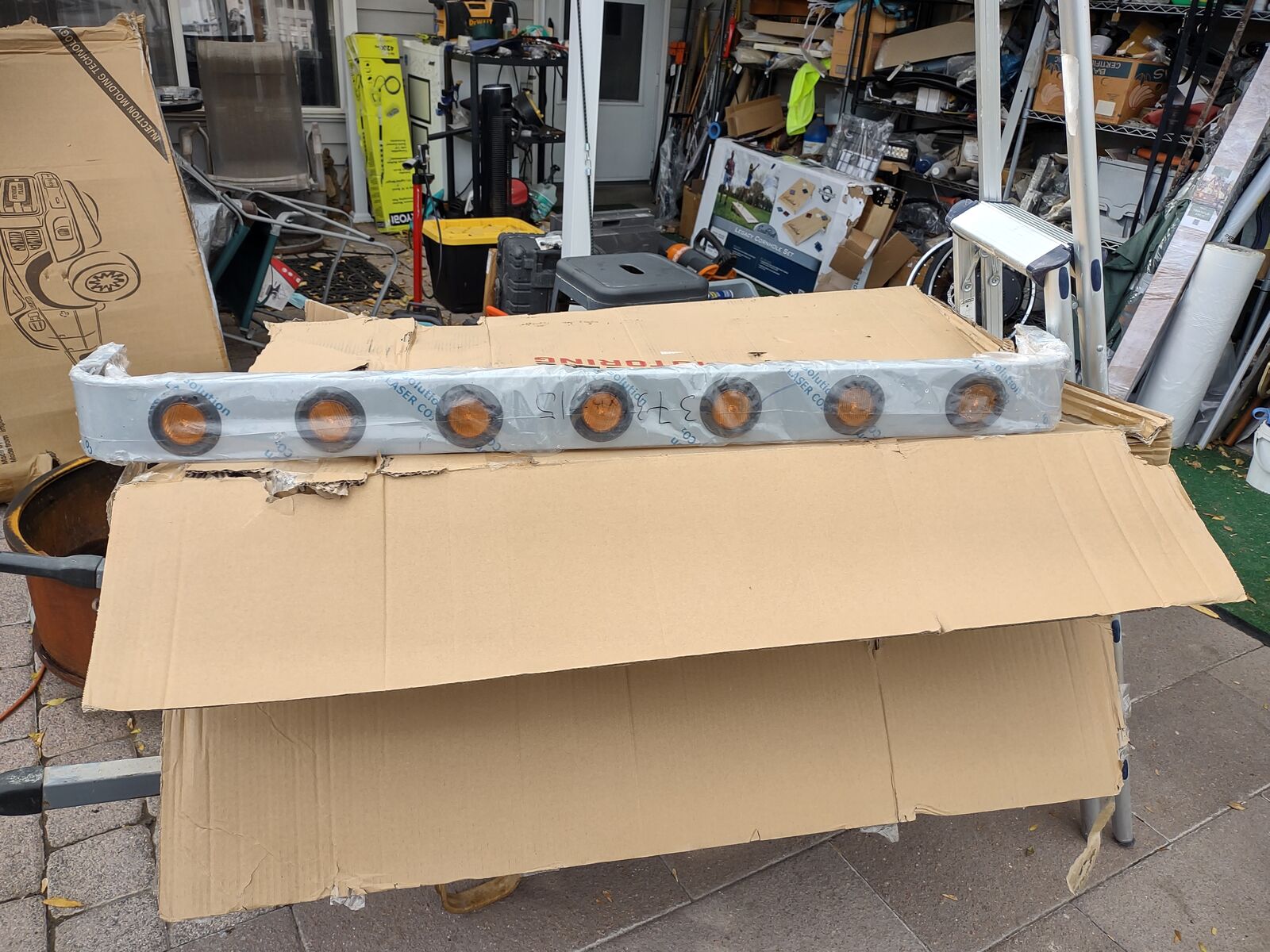 BIG RIG LIGHTING  VALENCE