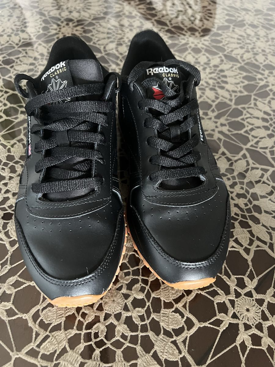 Women’s shoe size 8
