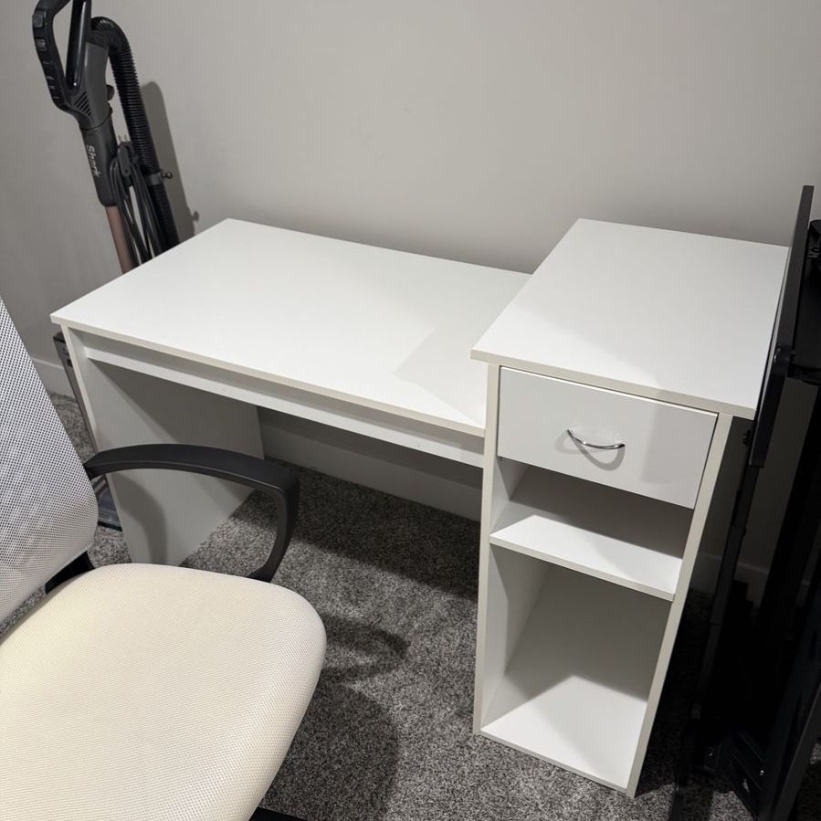 White Desk