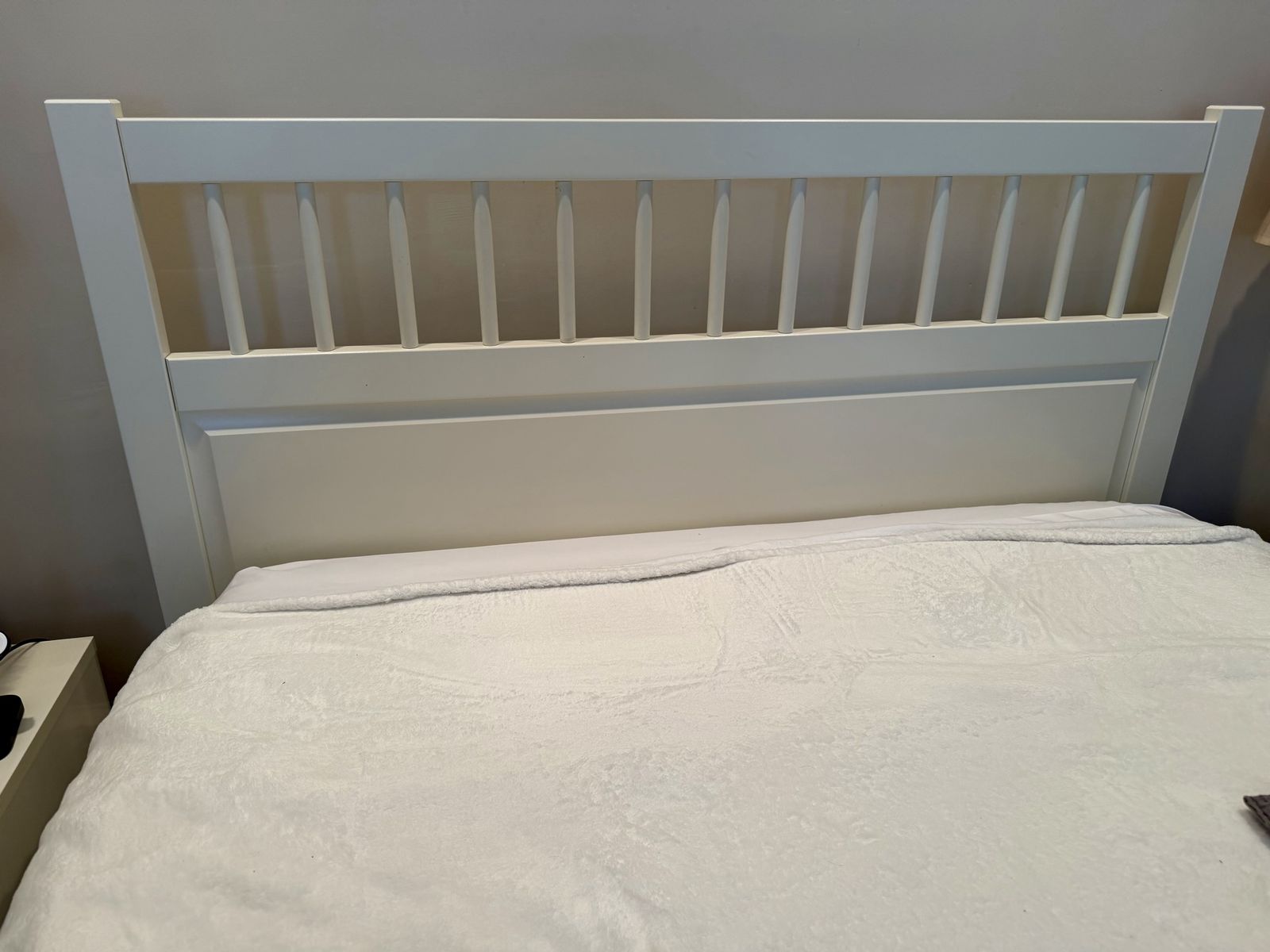 Full size White Bed Frame with Headboard and Footboard, 6 Drawer Dresser and 2 Nightstands