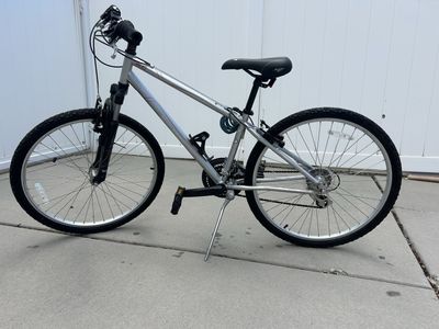 Raleigh Talus 2.0 Mountain Bike - Silver Hardtail, Unisex, Good Condition