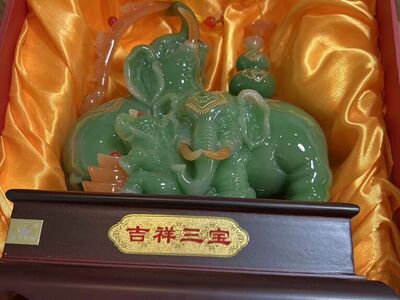 China Family Of Elephants Statue Family Gift