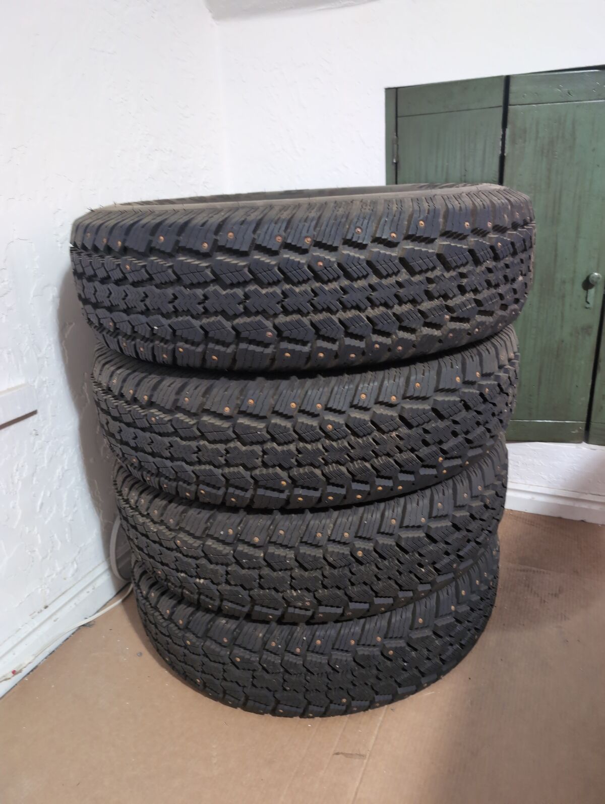 Snow Tires 235/75R15 - New Set