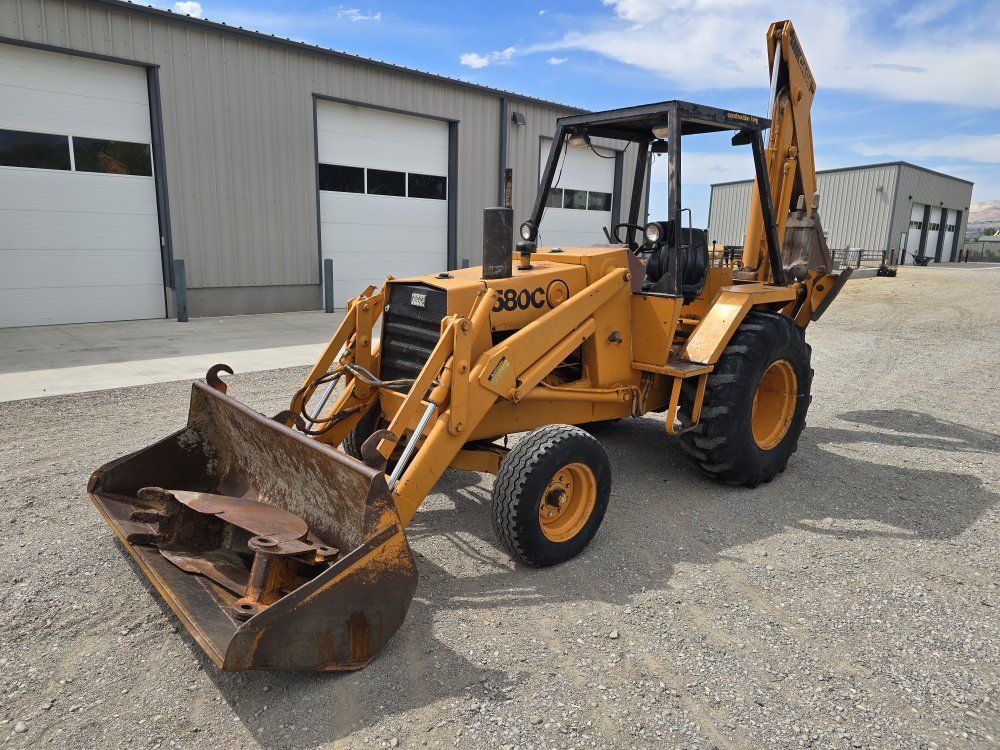 Case 580C Construction King backhoe