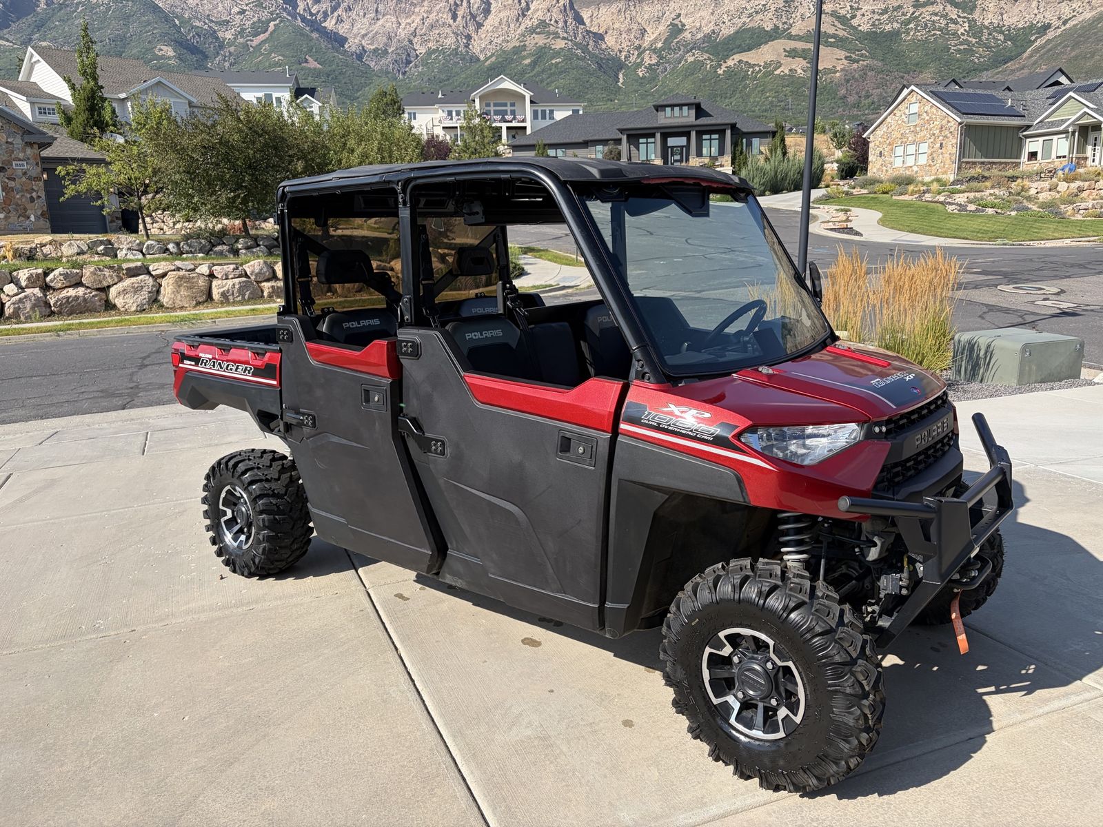 2019 Polaris Ranger Crew XP 1000 EPS - Red, ~1500 Miles, Winch, Spare Tire