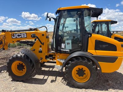 2025 JCB TM220