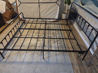 king size metal bed frame